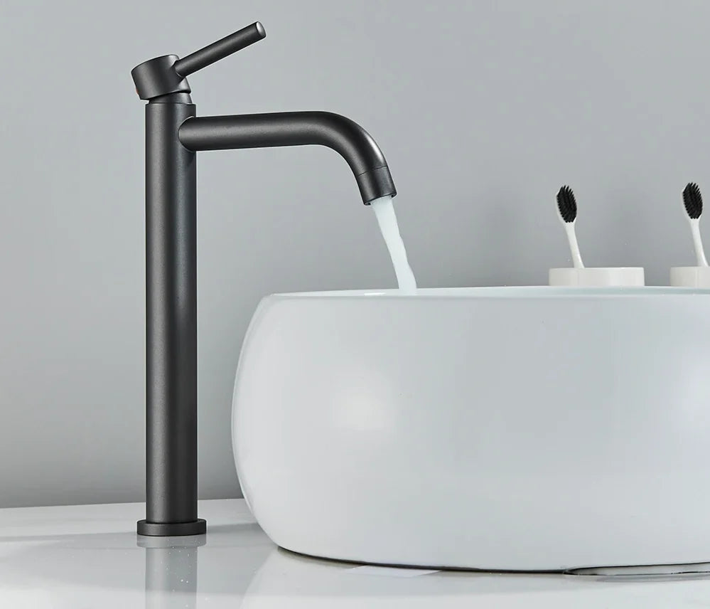Bathroom Faucet Single-Handle Ceramic Valve