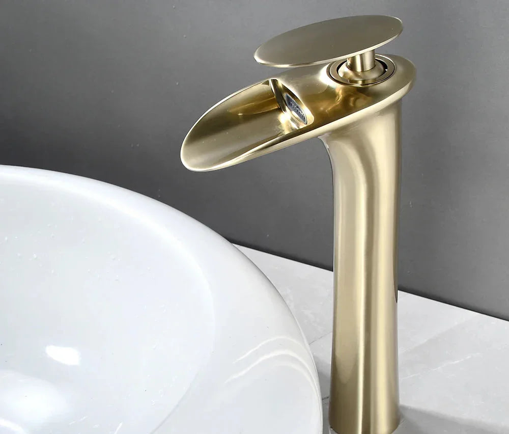 Basin Faucet Waterfall Spout Single-Handle Brass Body & Ceramic Valve