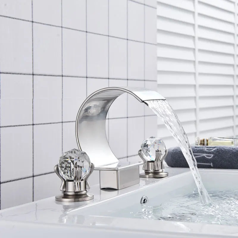 Bathroom Faucet 3-Hole Widespread Solid Brass