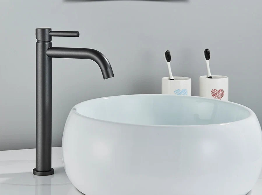 Bathroom Faucet Single-Handle Ceramic Valve