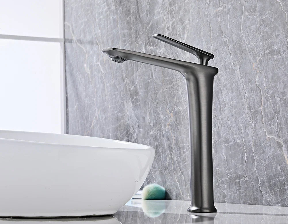 Bathroom Faucet Single-Handle Solid Brass Ceramic Disc Valve