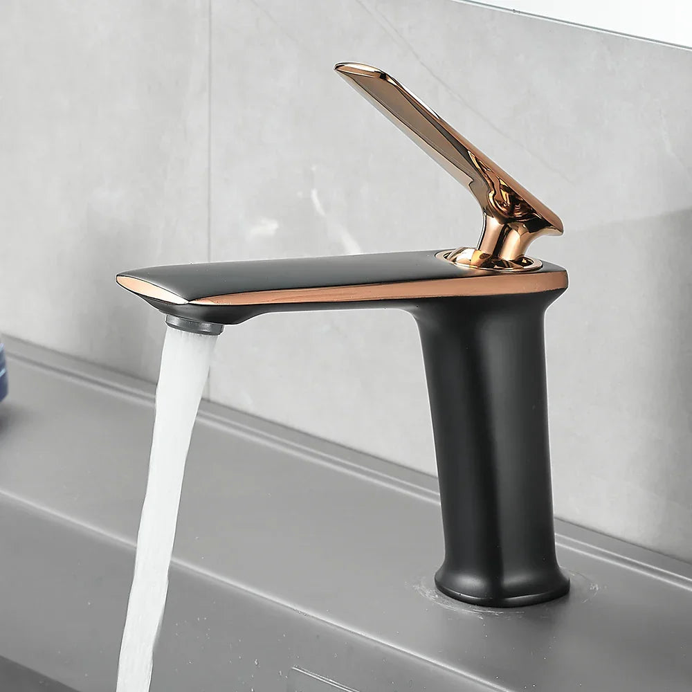 Bathroom Faucet Single-Handle Solid Brass Ceramic Disc Valve