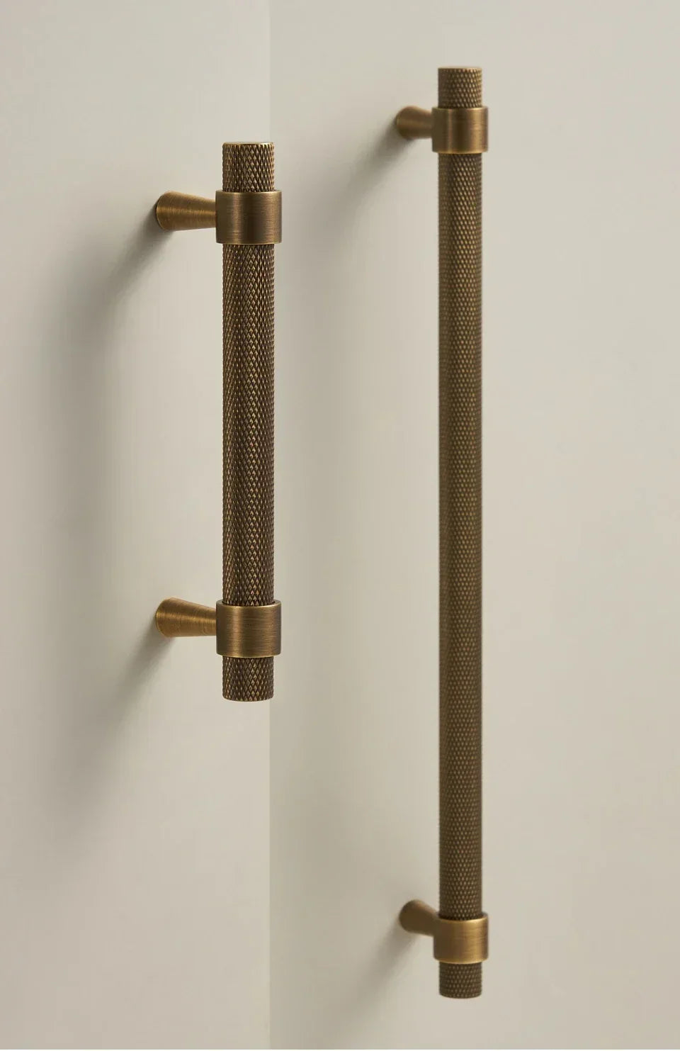 Cabinet T-Bar Handle Solid Brass Knurled Grip 224mm CC
