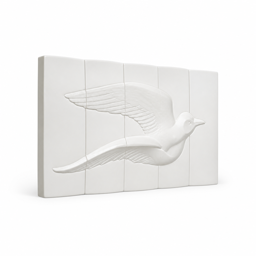 Sculptural Seagull Polyresin Coastal Wall Decor