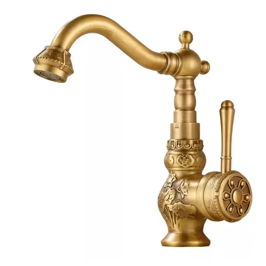 Single-Handle Kitchen Faucet Pull-Out Spray 360° Swivel Solid Brass