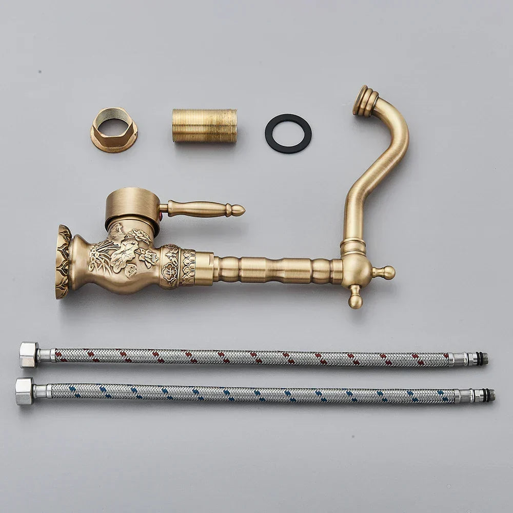Single-Handle Kitchen Faucet Pull-Out Spray 360° Swivel Solid Brass