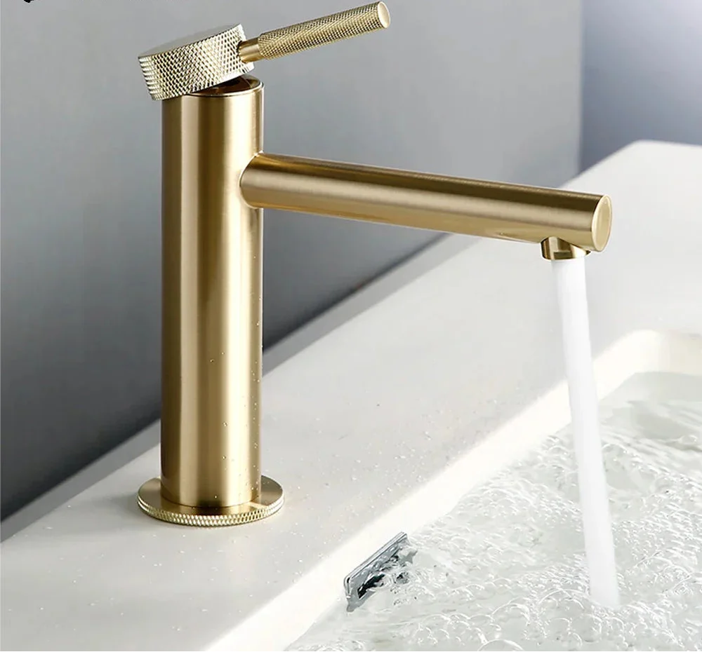 Single-Hole Bathroom Faucet Solid Brass Brushed Gold 360° Swivel